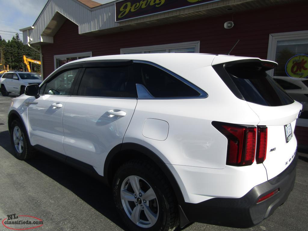 Kia Sorento AWD LX 7 Passenger - Image 5