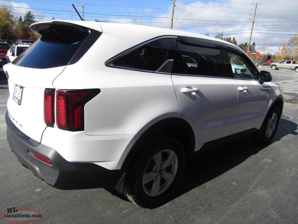 Kia Sorento AWD LX 7 Passenger - Image 6