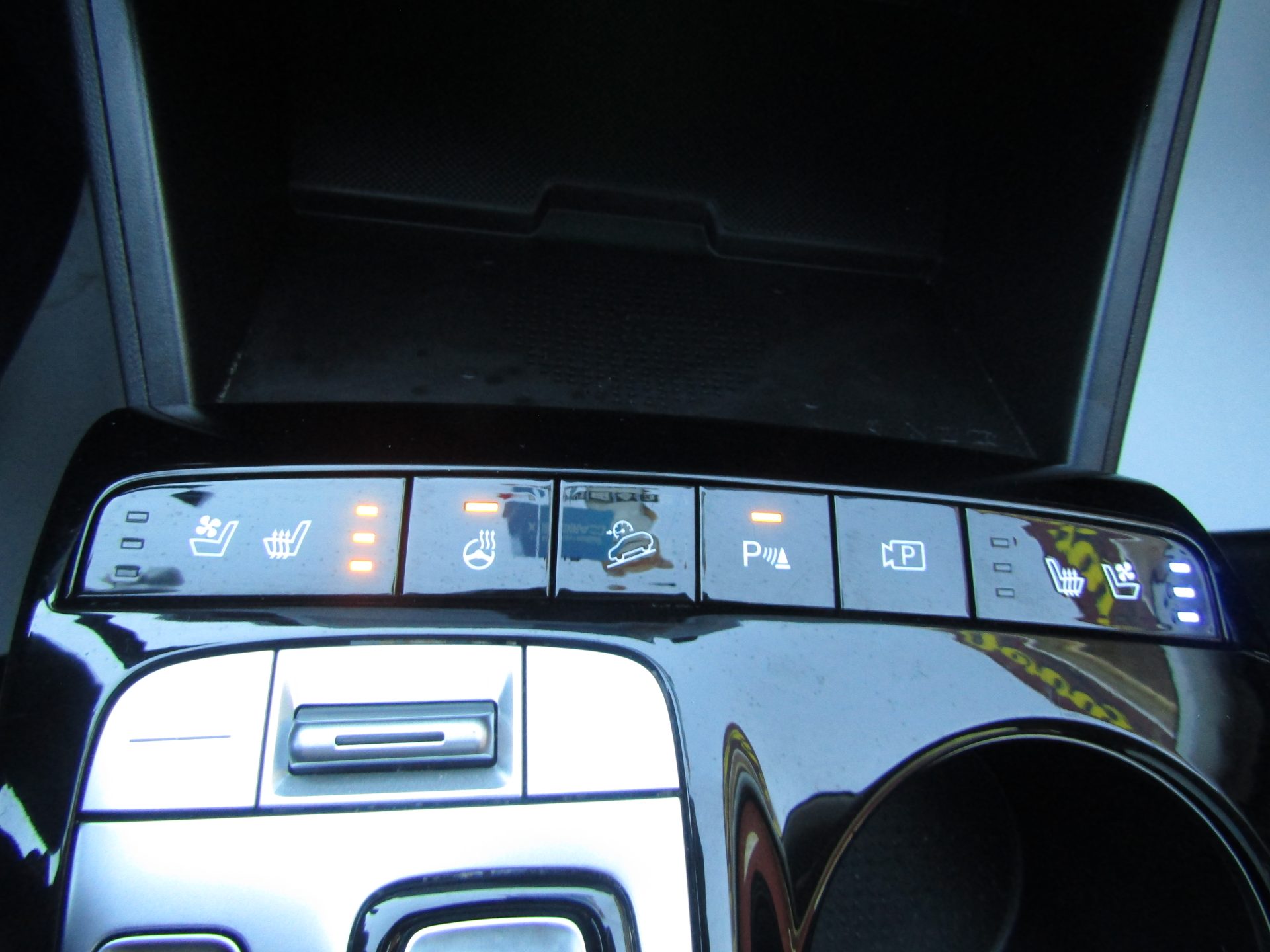 Hyundai Tucson Hybrid Ultimate AWD - Image 23