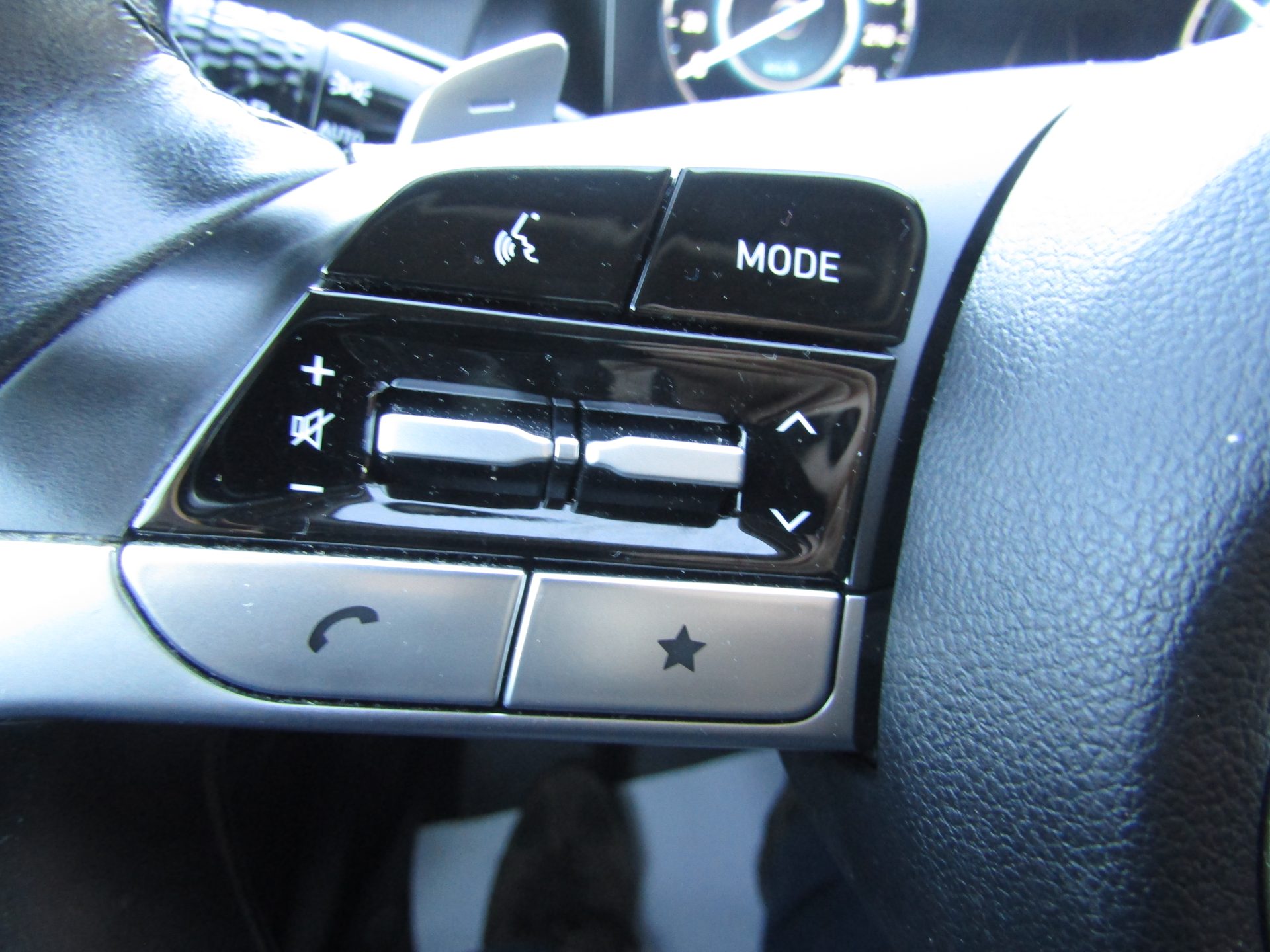 Hyundai Tucson Hybrid Ultimate AWD - Image 27