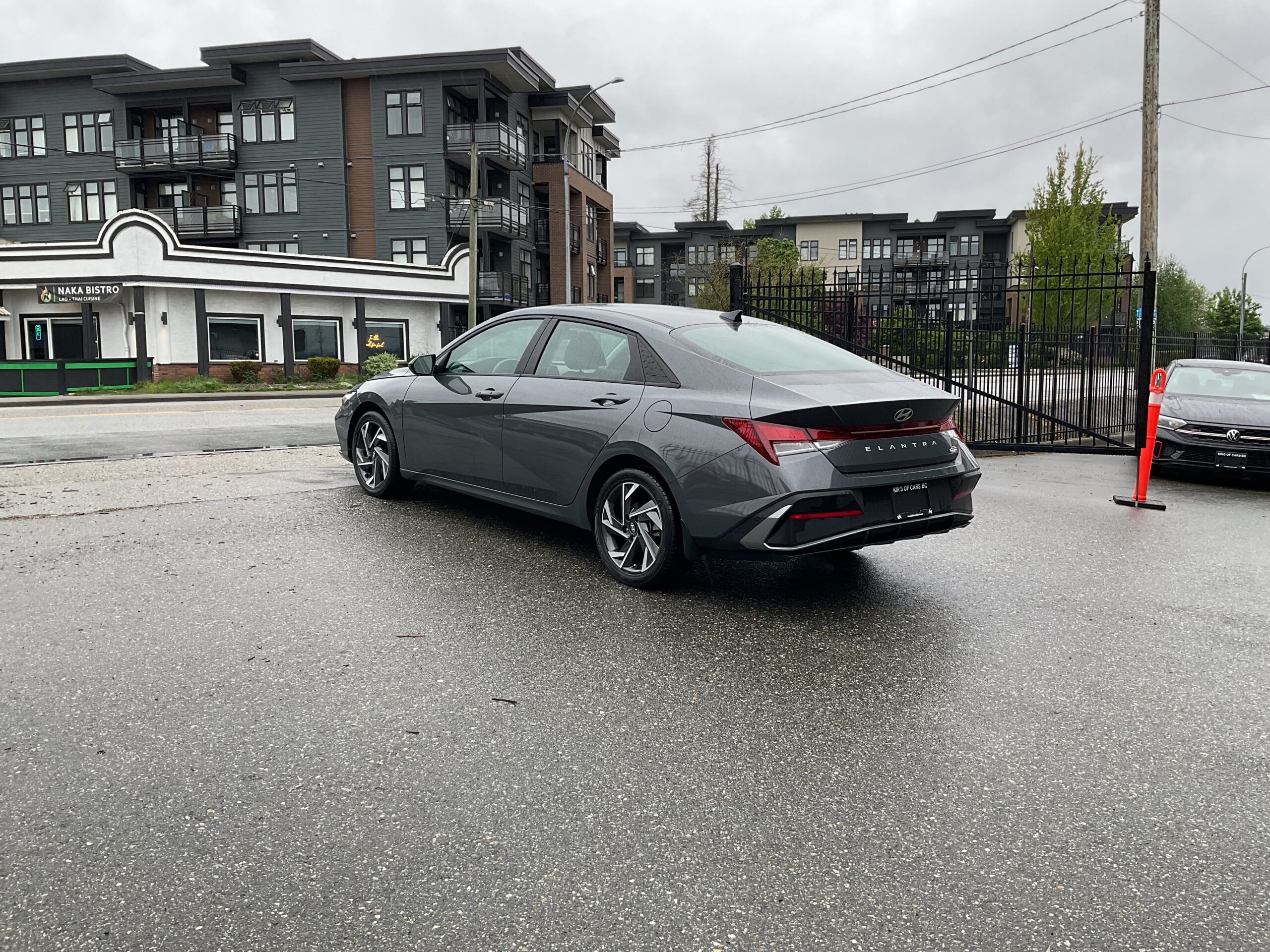 2024 HYUNDAI ELANTRA PREFERRED - Image 2