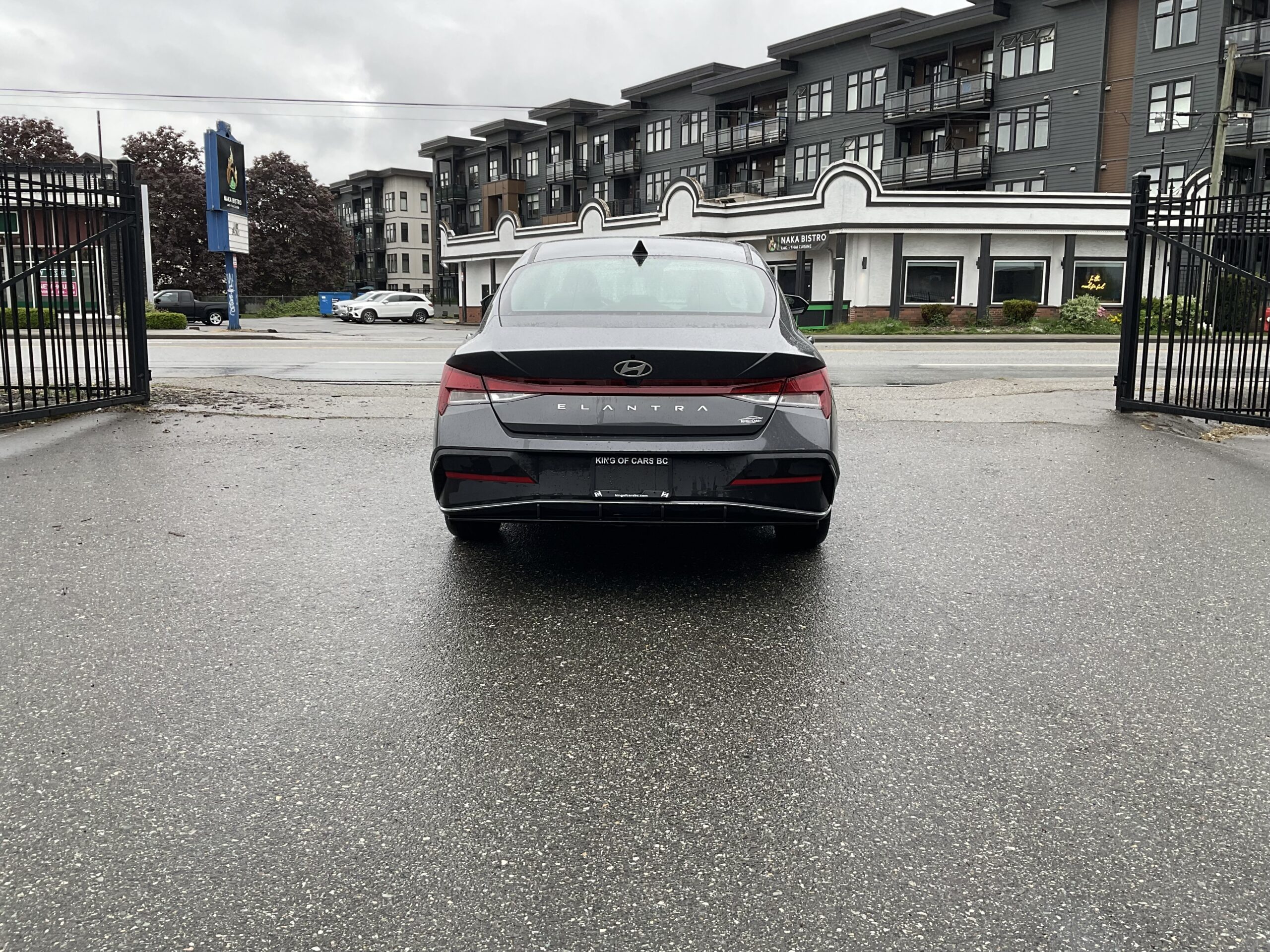 2024 HYUNDAI ELANTRA PREFERRED - Image 3