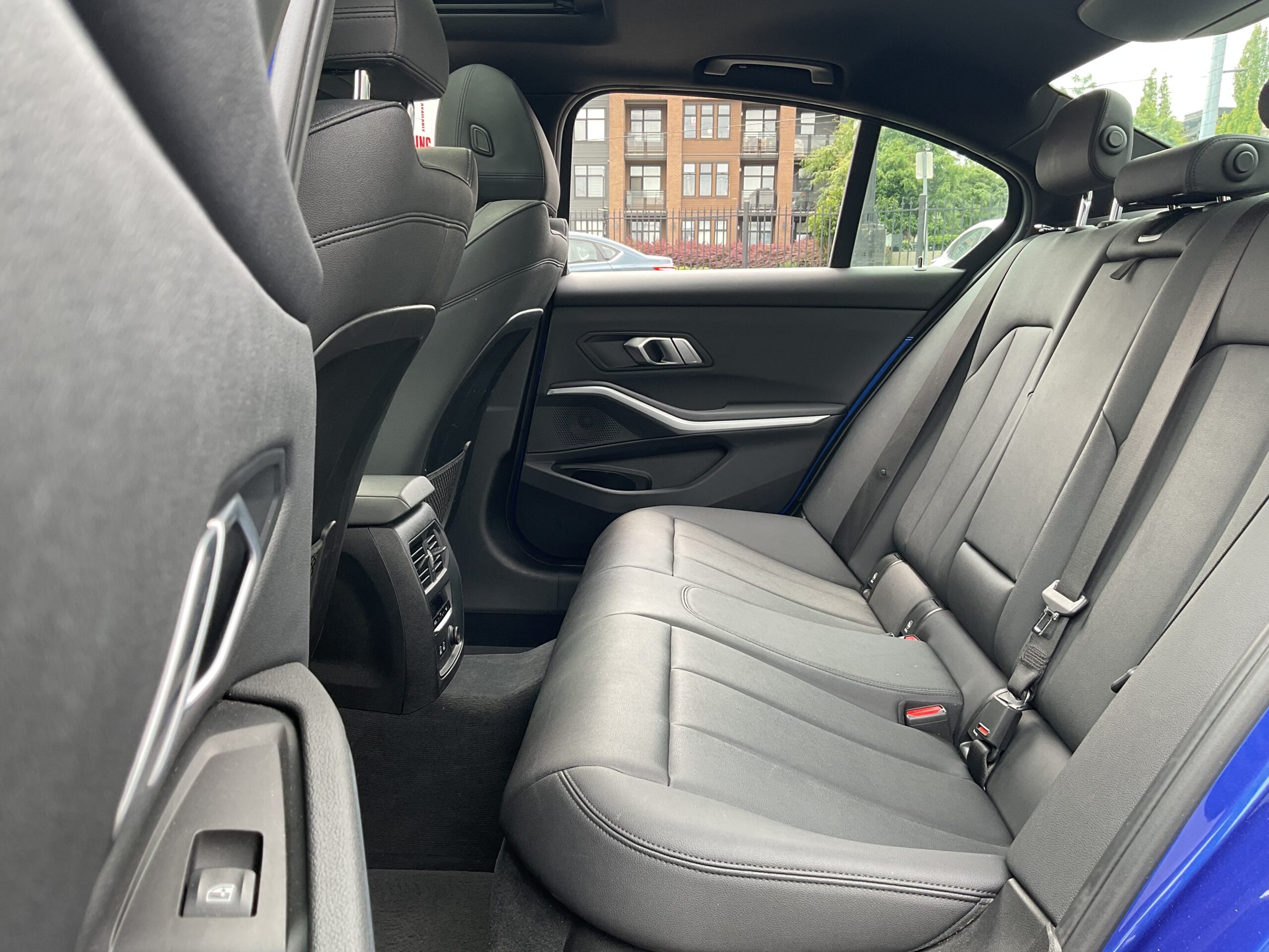 2020 BMW 3 SERIES 330I XDRIVE - Image 10