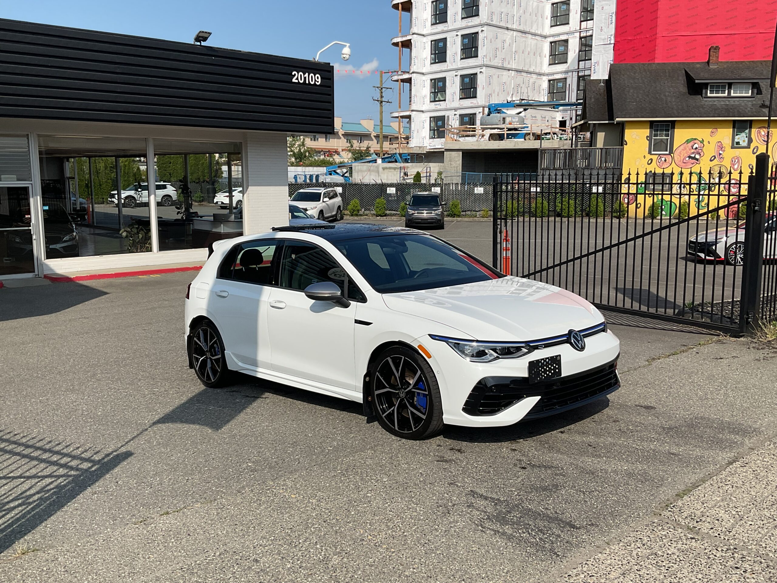 2024 VOLKSWAGEN GOLF R BASE - Image 5