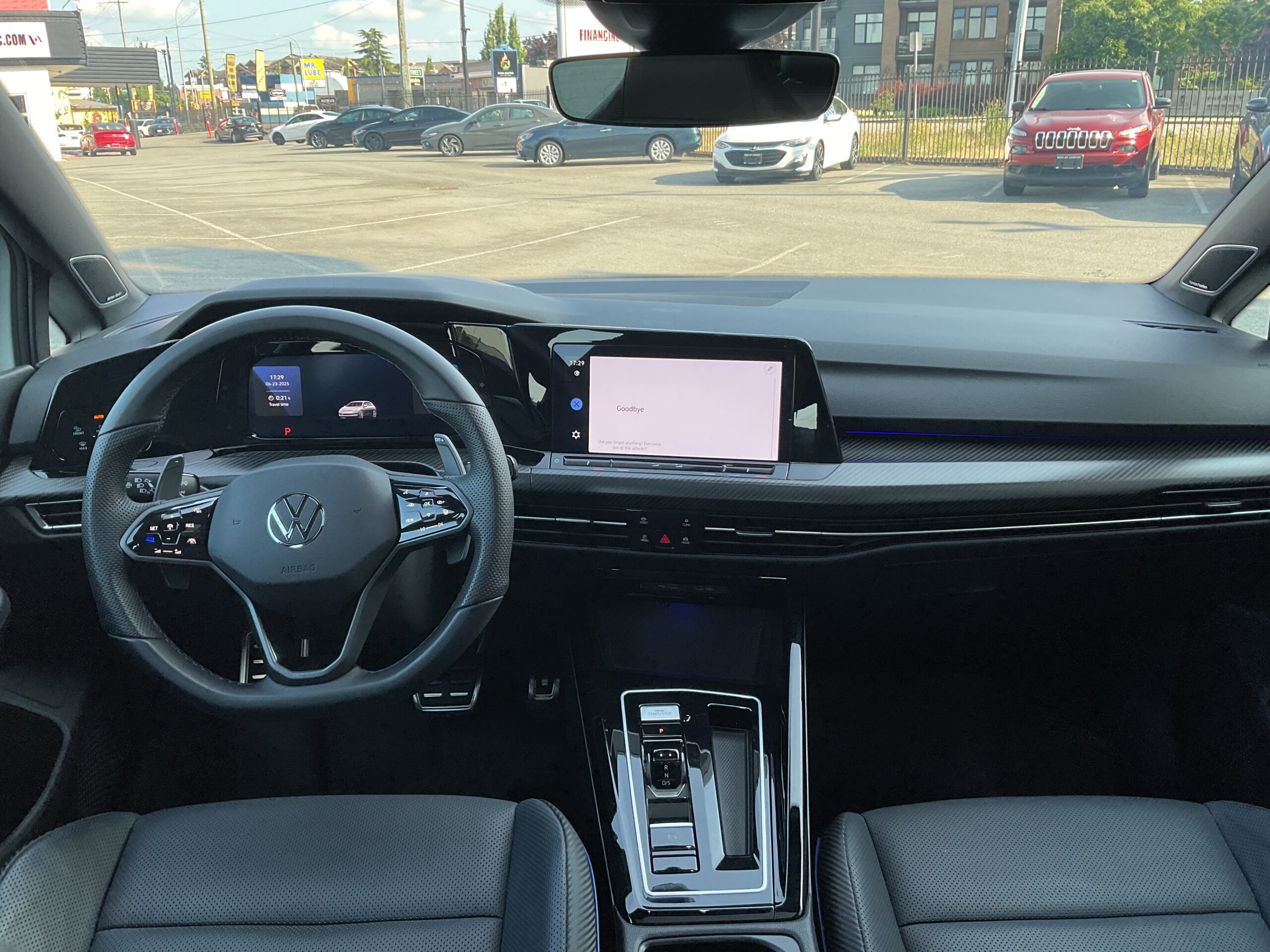 2024 VOLKSWAGEN GOLF R BASE - Image 19