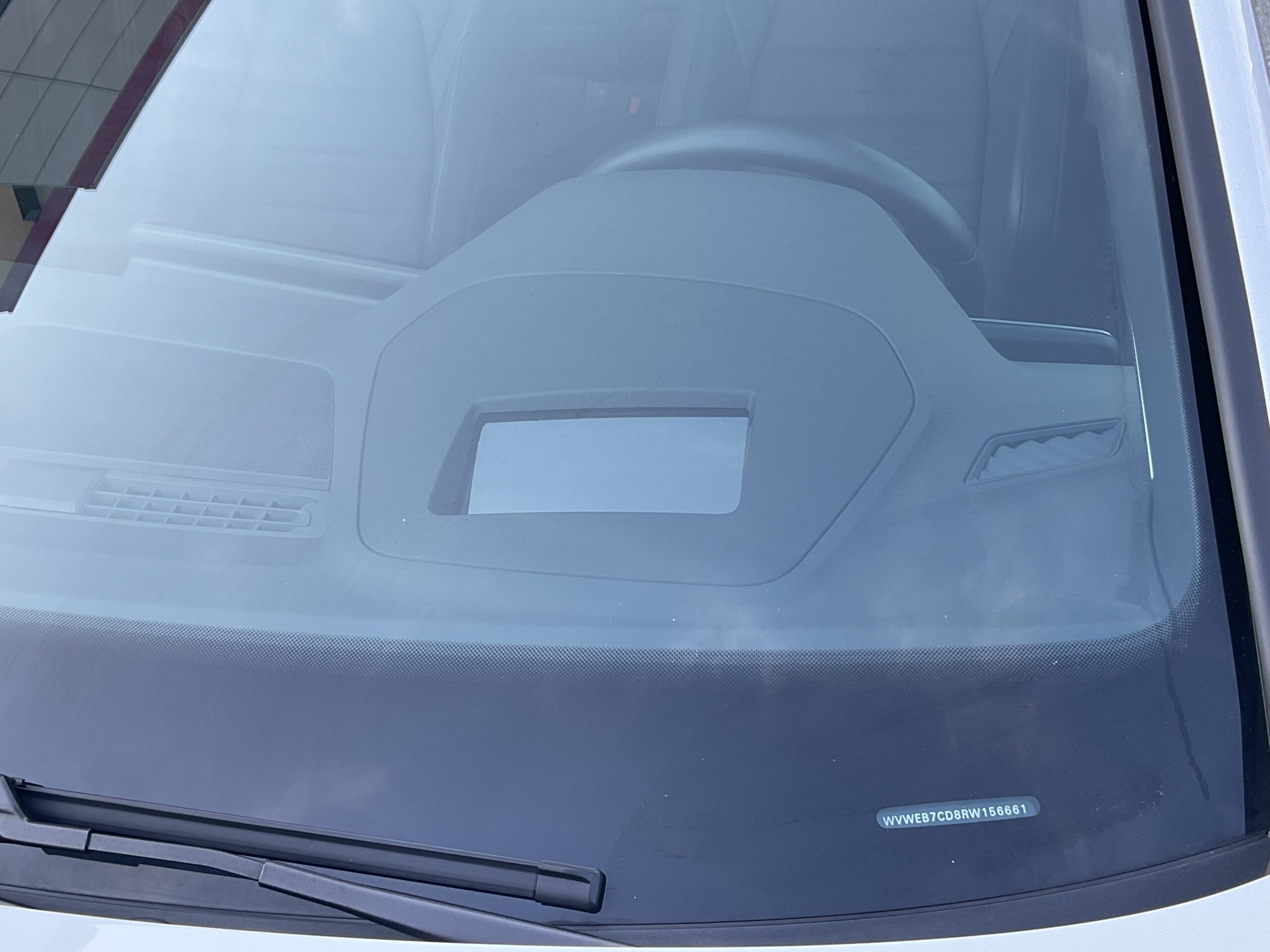 2024 VOLKSWAGEN GOLF R BASE - Image 20