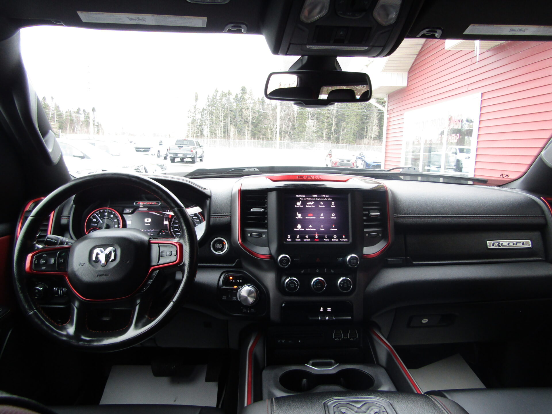 Ram Quad 4×4 Rebel - Image 10