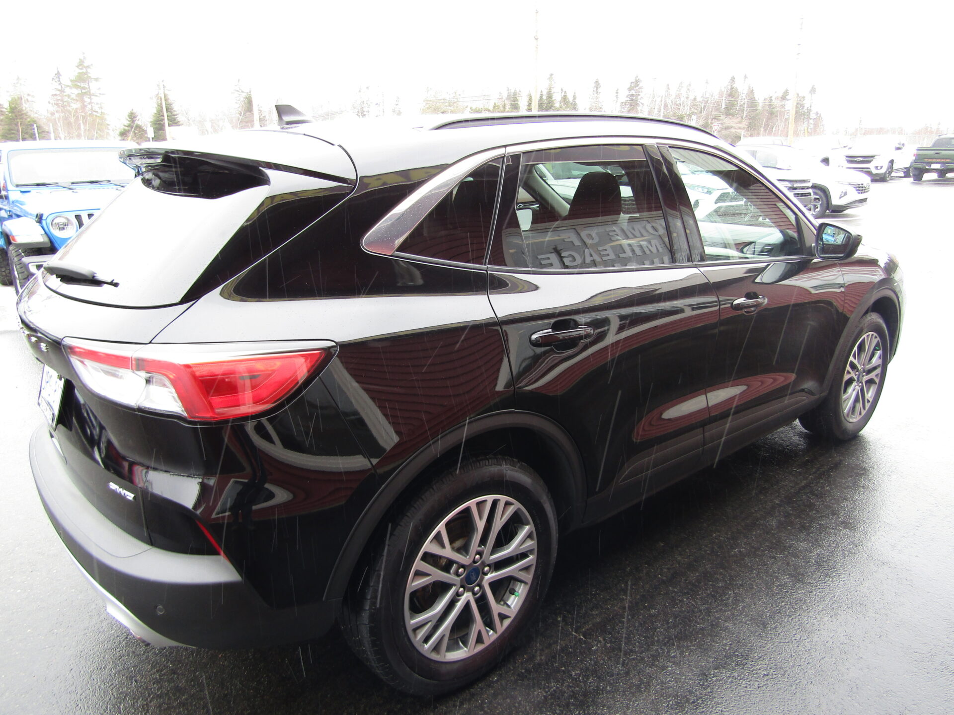 Ford Escape SEL AWD - Image 7