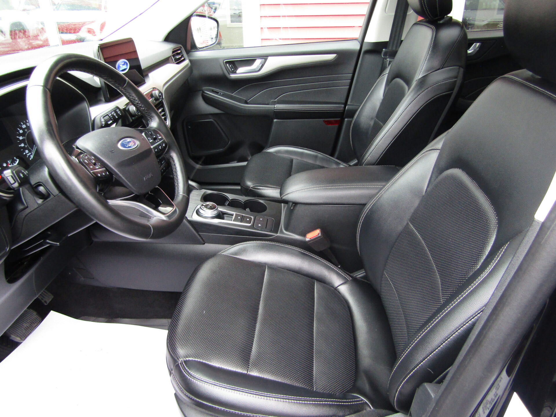 Ford Escape SEL AWD - Image 12