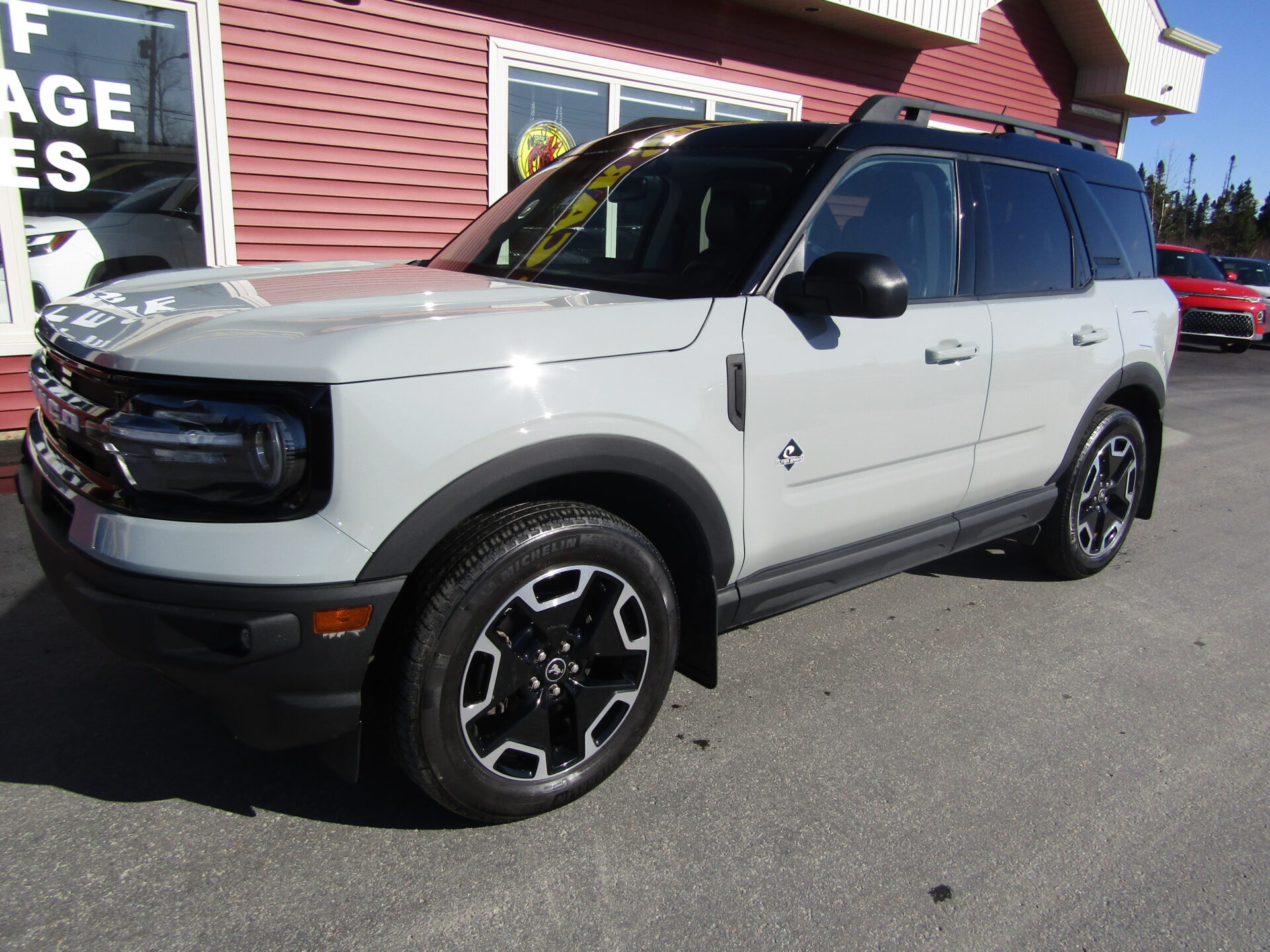 Ford Bronco Sport Outer Banks AWD - Image 2