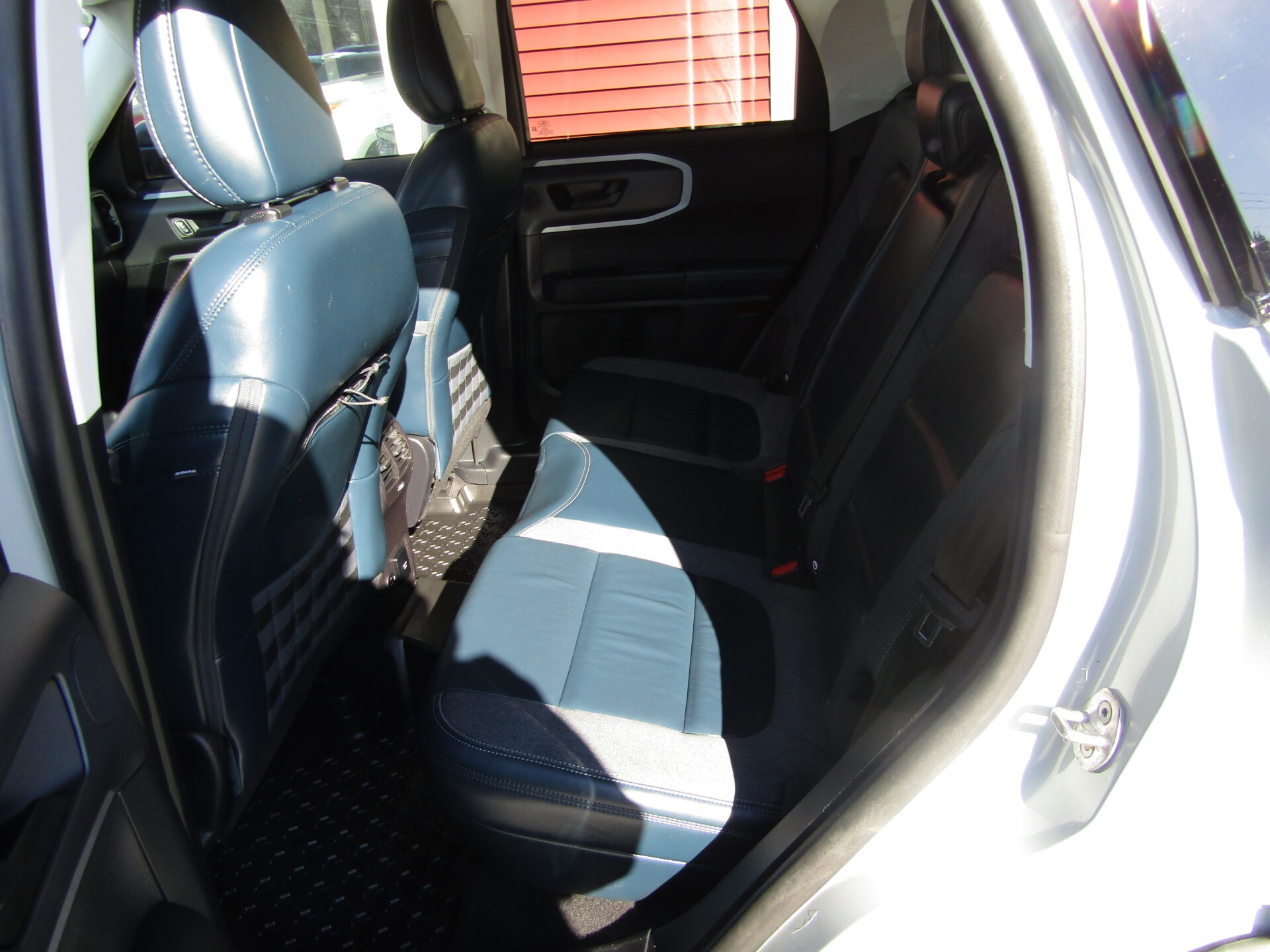 Ford Bronco Sport Outer Banks AWD - Image 27