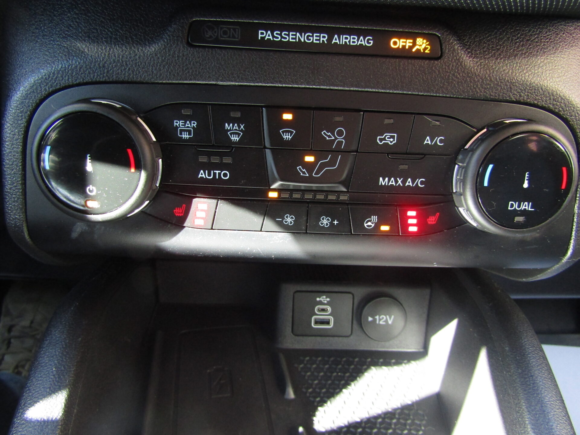 Ford Bronco Sport Outer Banks AWD - Image 21