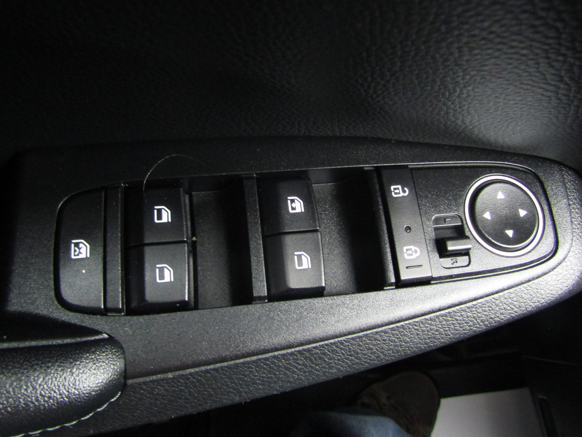 Kia Seltos AWD EX - Image 15