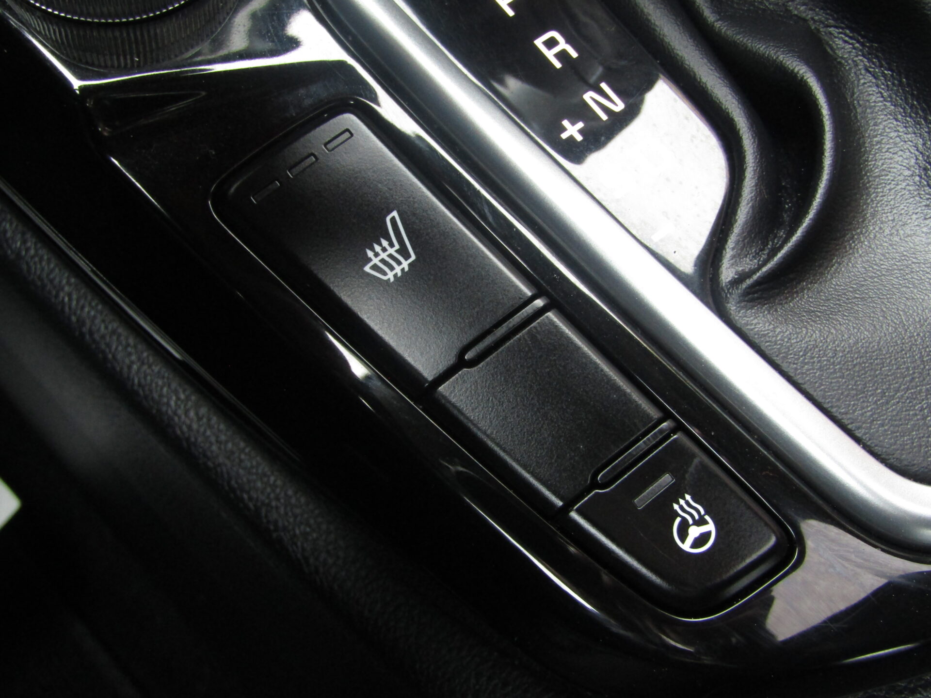 Kia Seltos AWD EX - Image 13