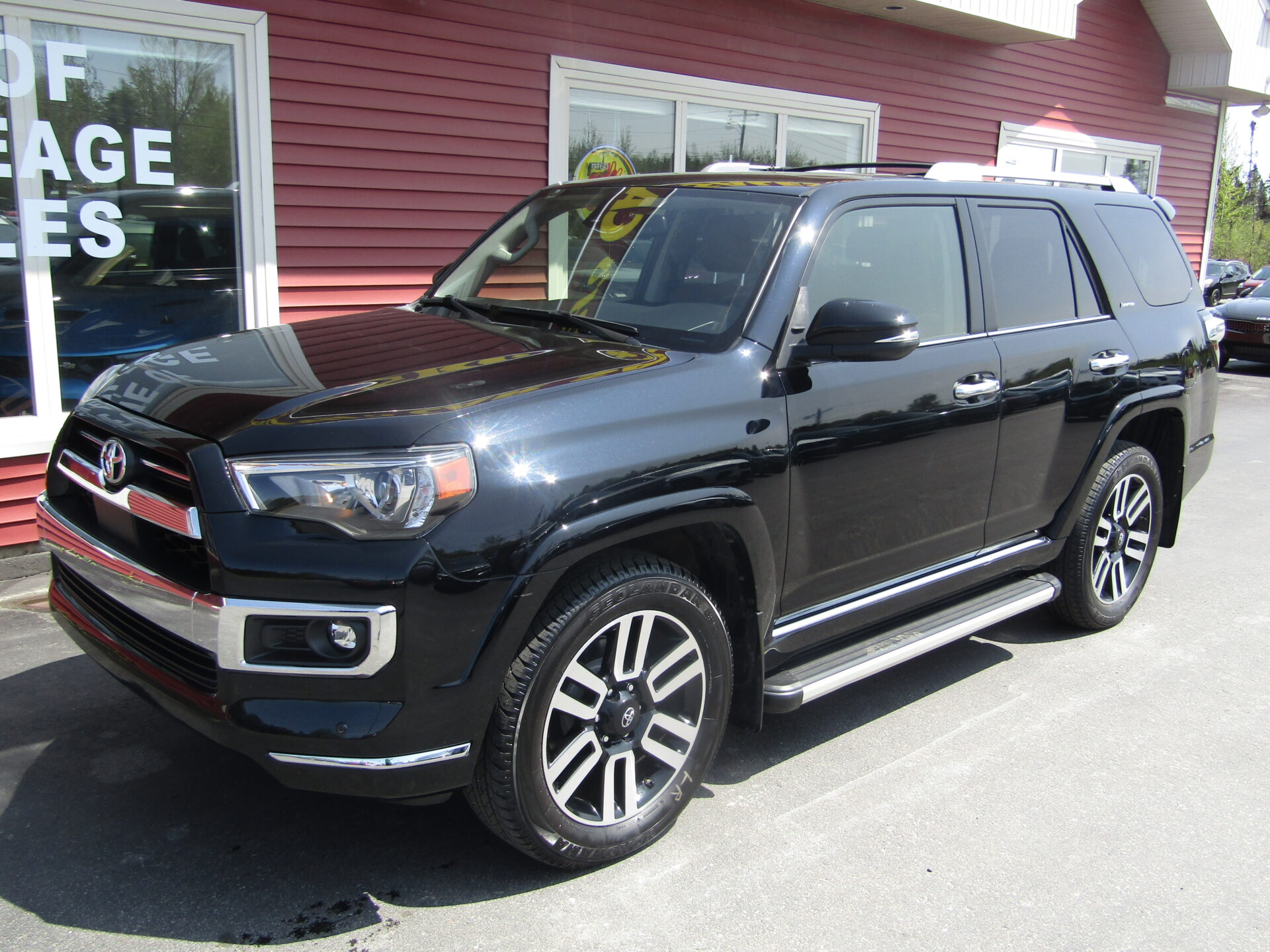 Toyota 4 Runner 4WD Limited - Image 2