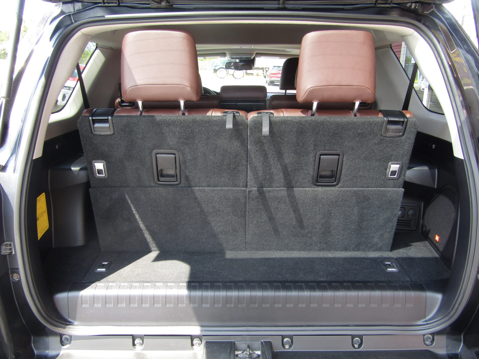 Toyota 4 Runner 4WD Limited - Image 20