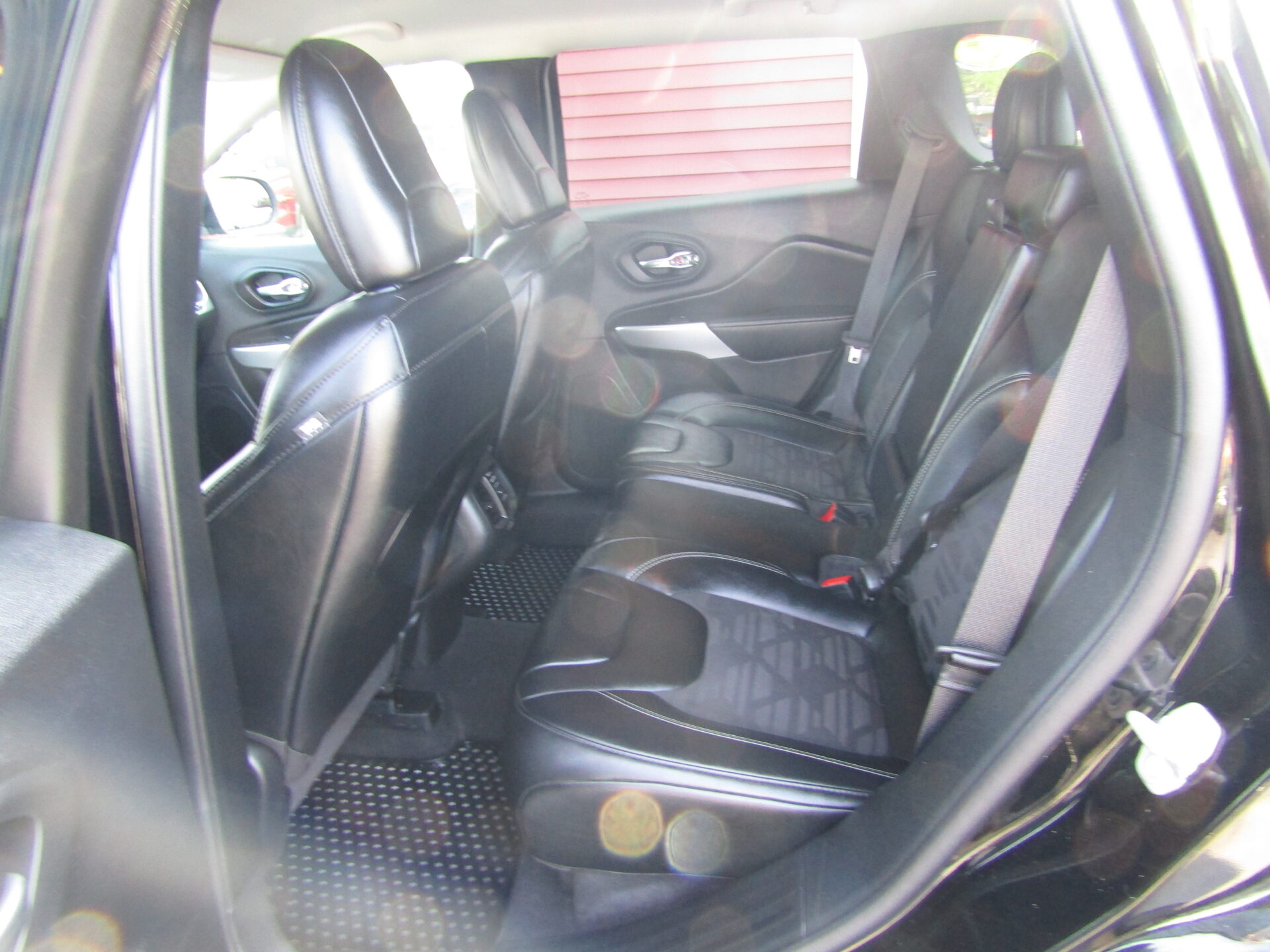 Jeep Cherokee X 4×4 - Image 22