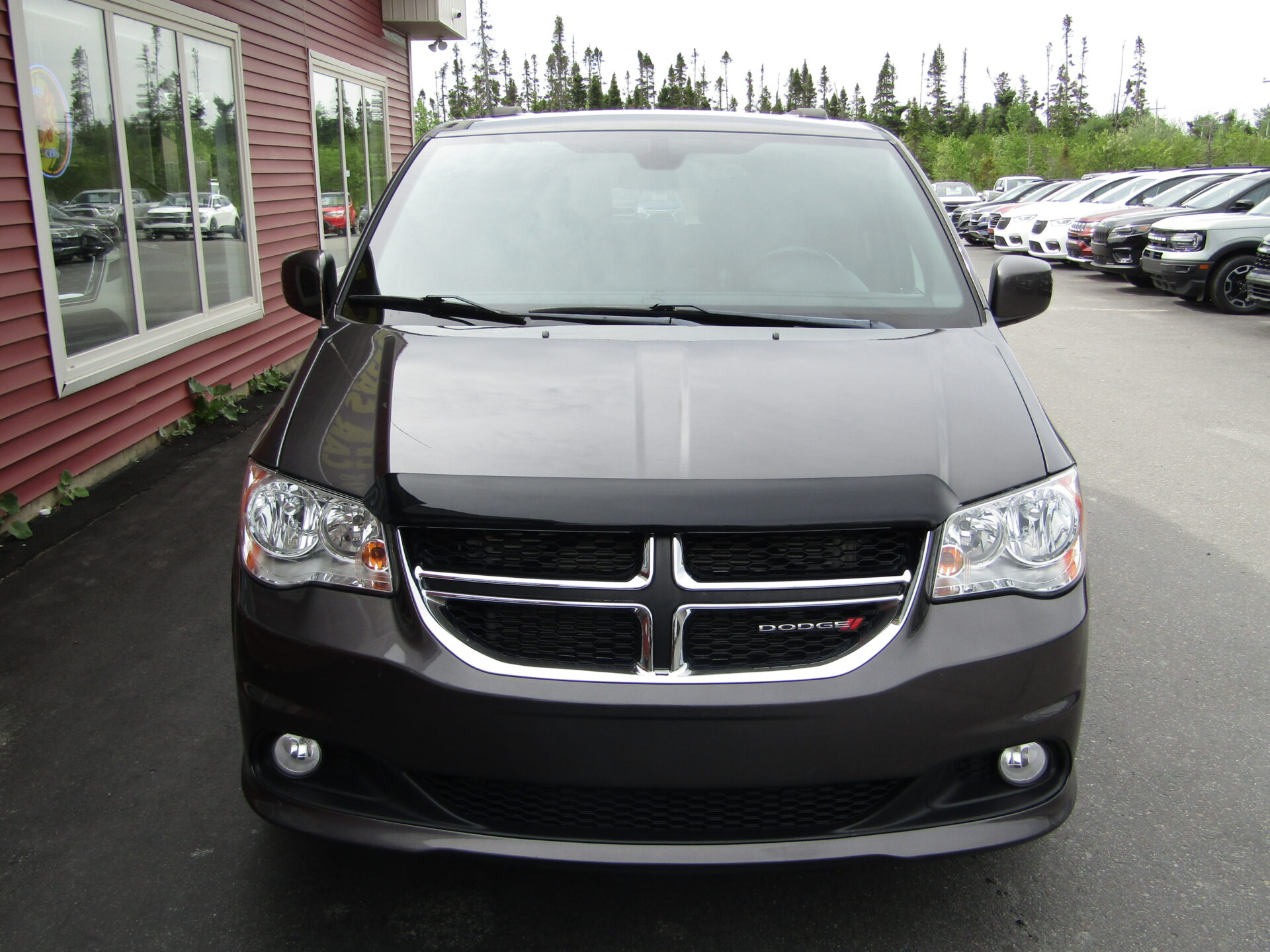 Dodge Grand Caravan Premium Plus - Image 3
