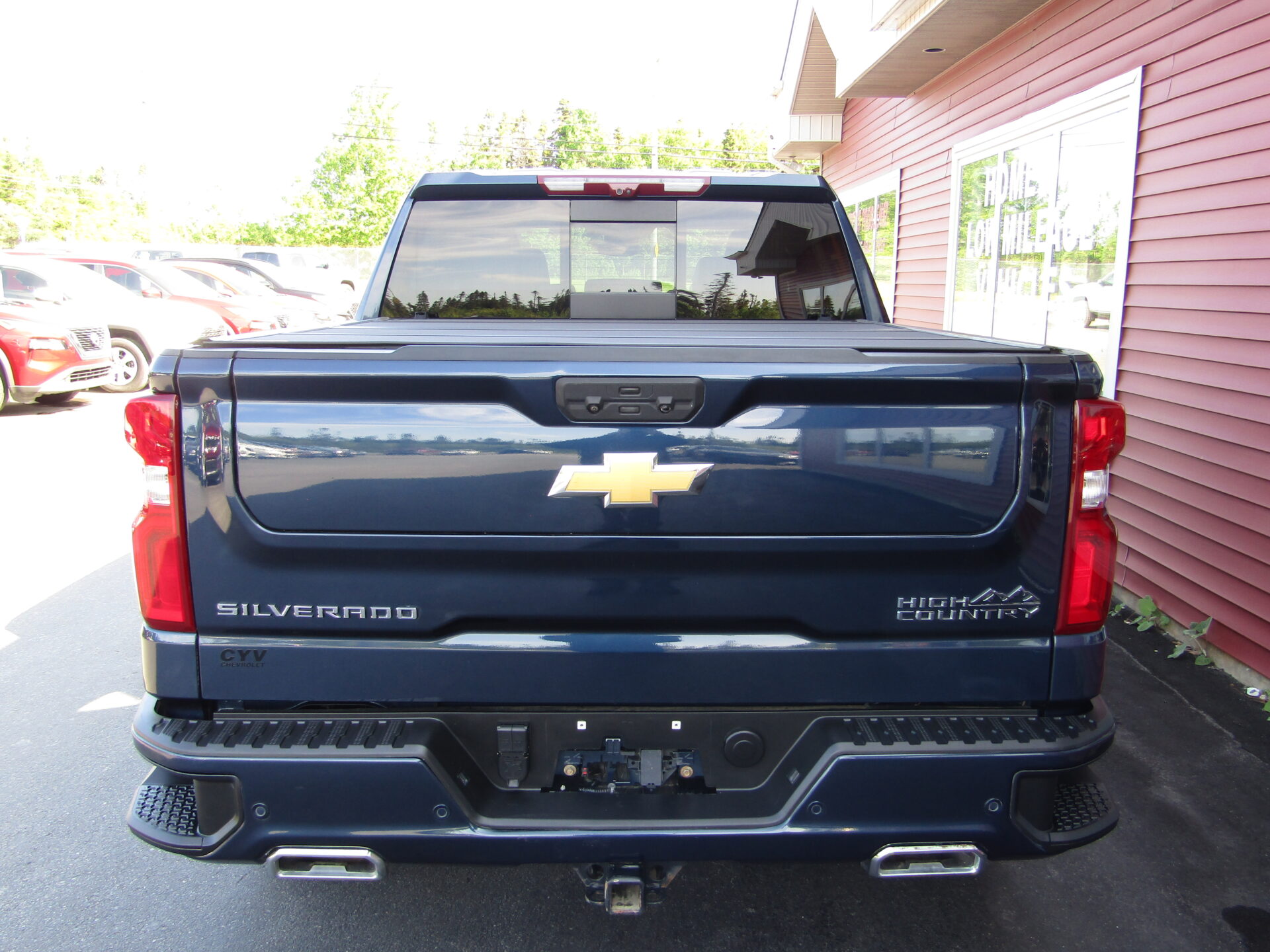Chevrolet Silverado Crew 4×4 High Country Diesel - Image 6