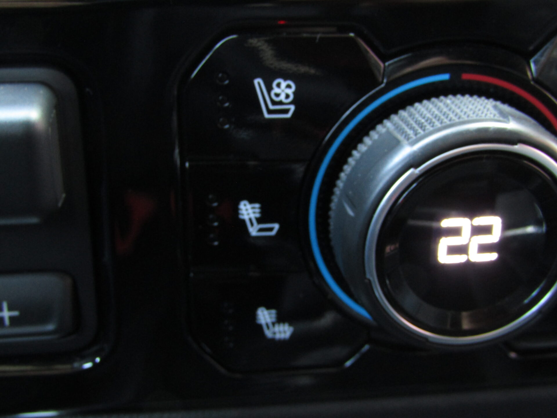 Chevrolet Silverado Crew 4×4 High Country Diesel - Image 17