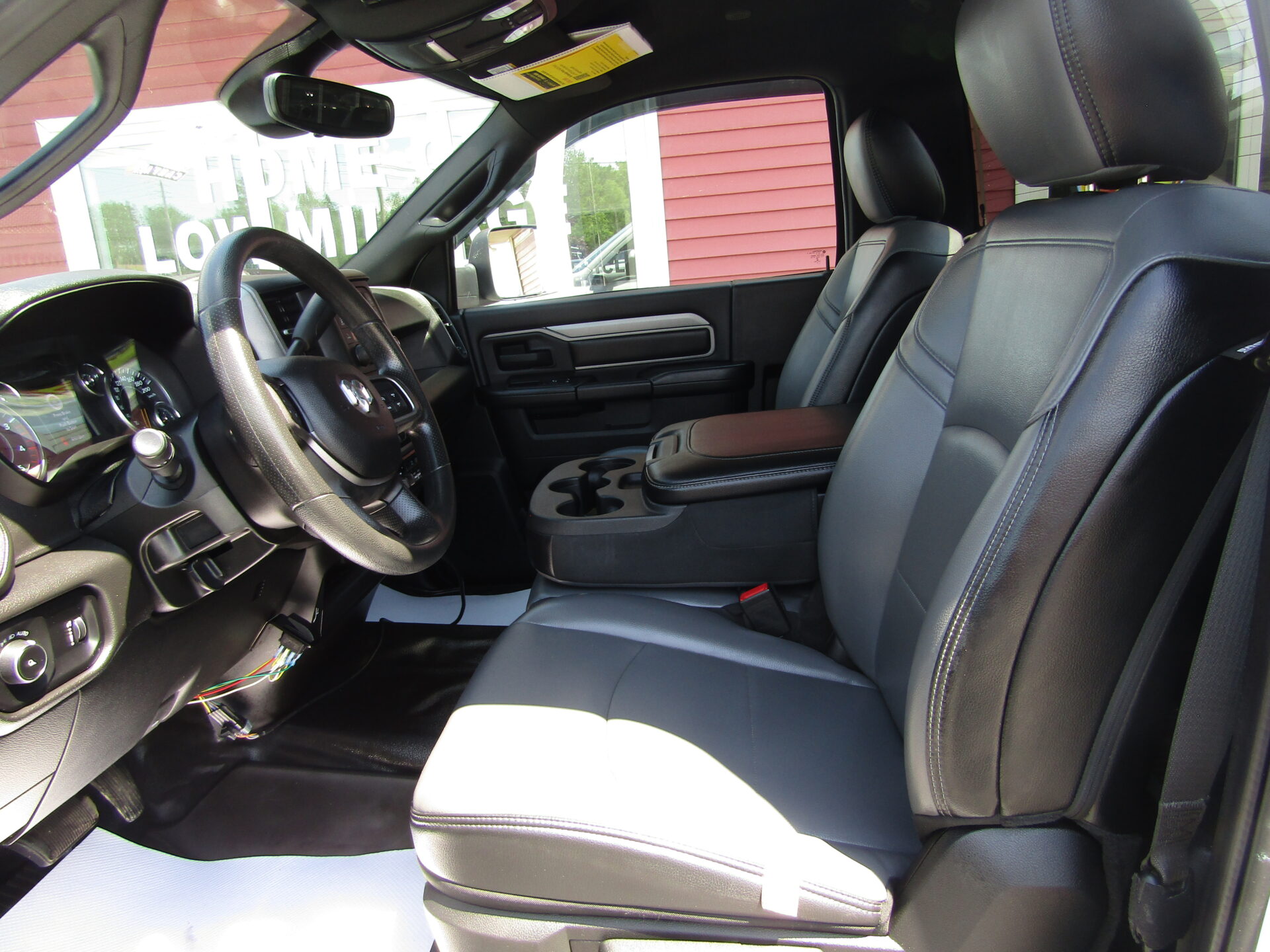 Ram Regular Cab 4×4 DIESEL - Image 11