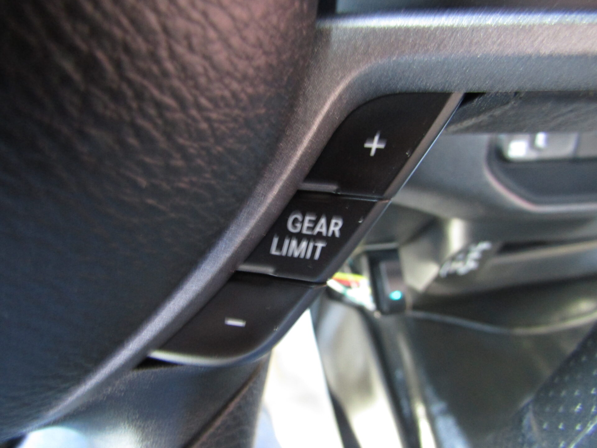 Ram Regular Cab 4×4 DIESEL - Image 19