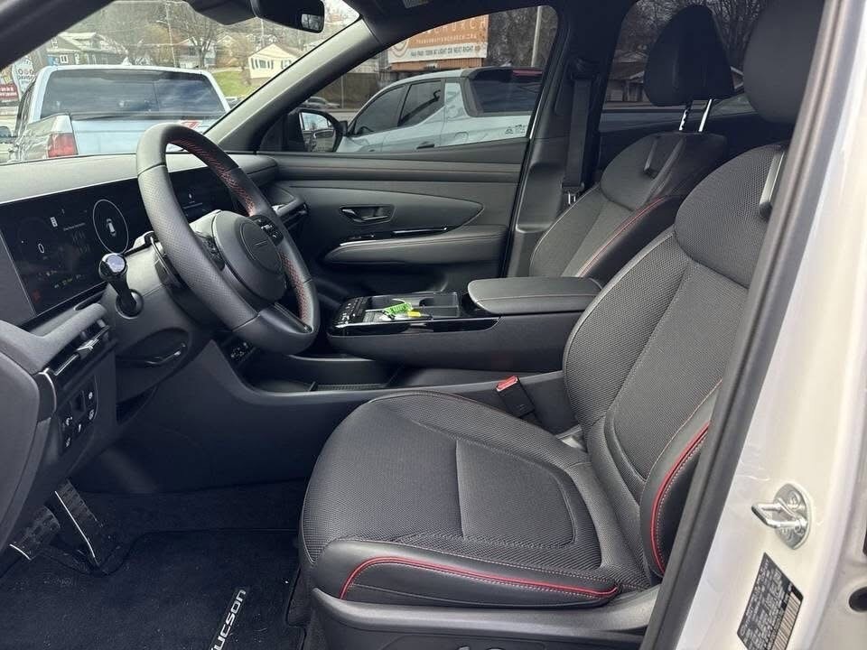 2025 Hyundai Tucson. N Line Hybrid 4dr SUV AWD (1.6L 4cyl Turbo gas/electric hybrid 6A) - Image 7