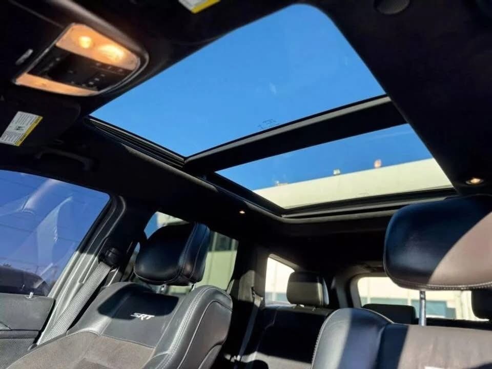 2020 Jeep Grand Cherokee SRT 4dr SUV 4WD (6.4L 8cyl 8A) - Image 4