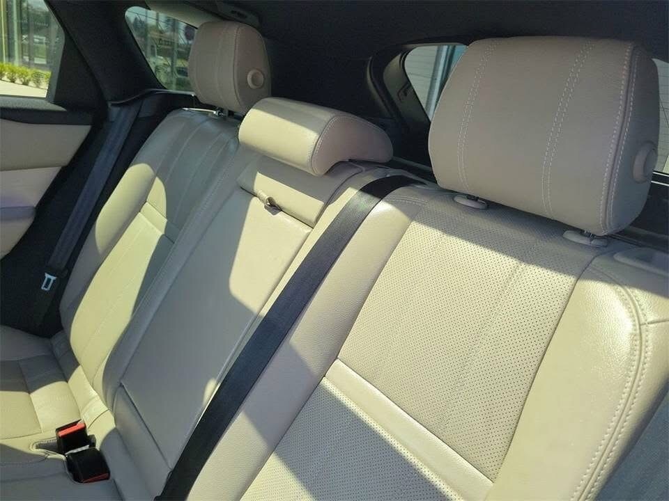 2021 Land Rover Range Rover Velar P250 R-Dynamic S 4dr SUV AWD (2.0L - Image 6