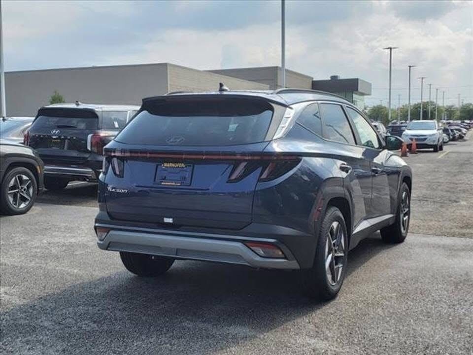 2025 Hyundai Tucson SEL Convenience 4dr SUV (2.5L 4cyl 8A) - Image 3